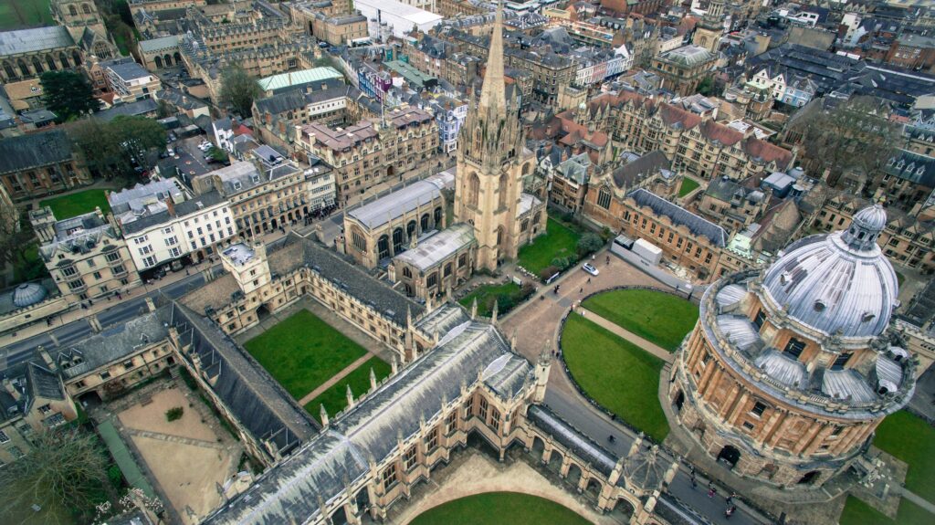 Study Abroad - University Insights - Scholarship Opportunities